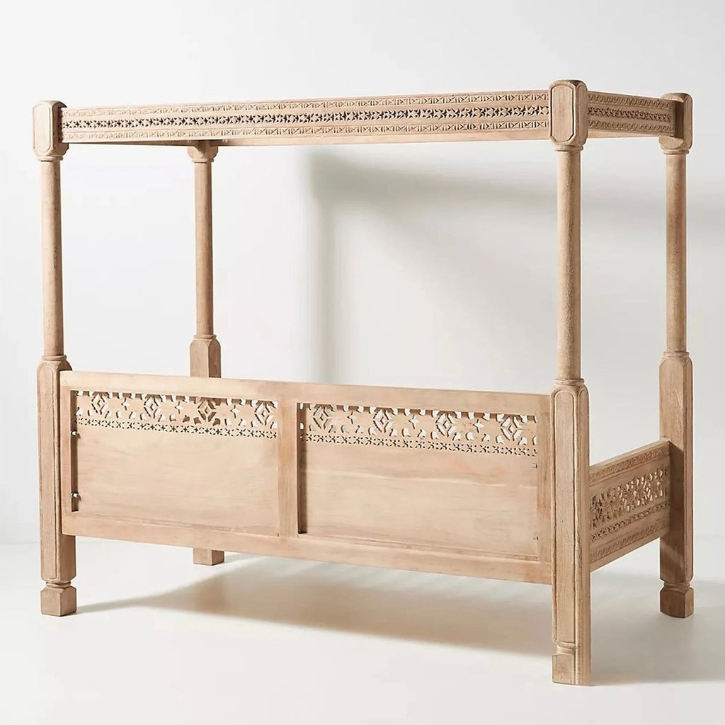 Whitefield —   Diwan Four Poster