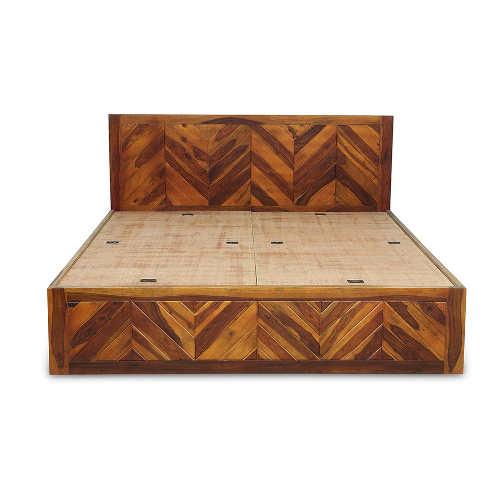 Bed Wooden —  Creat