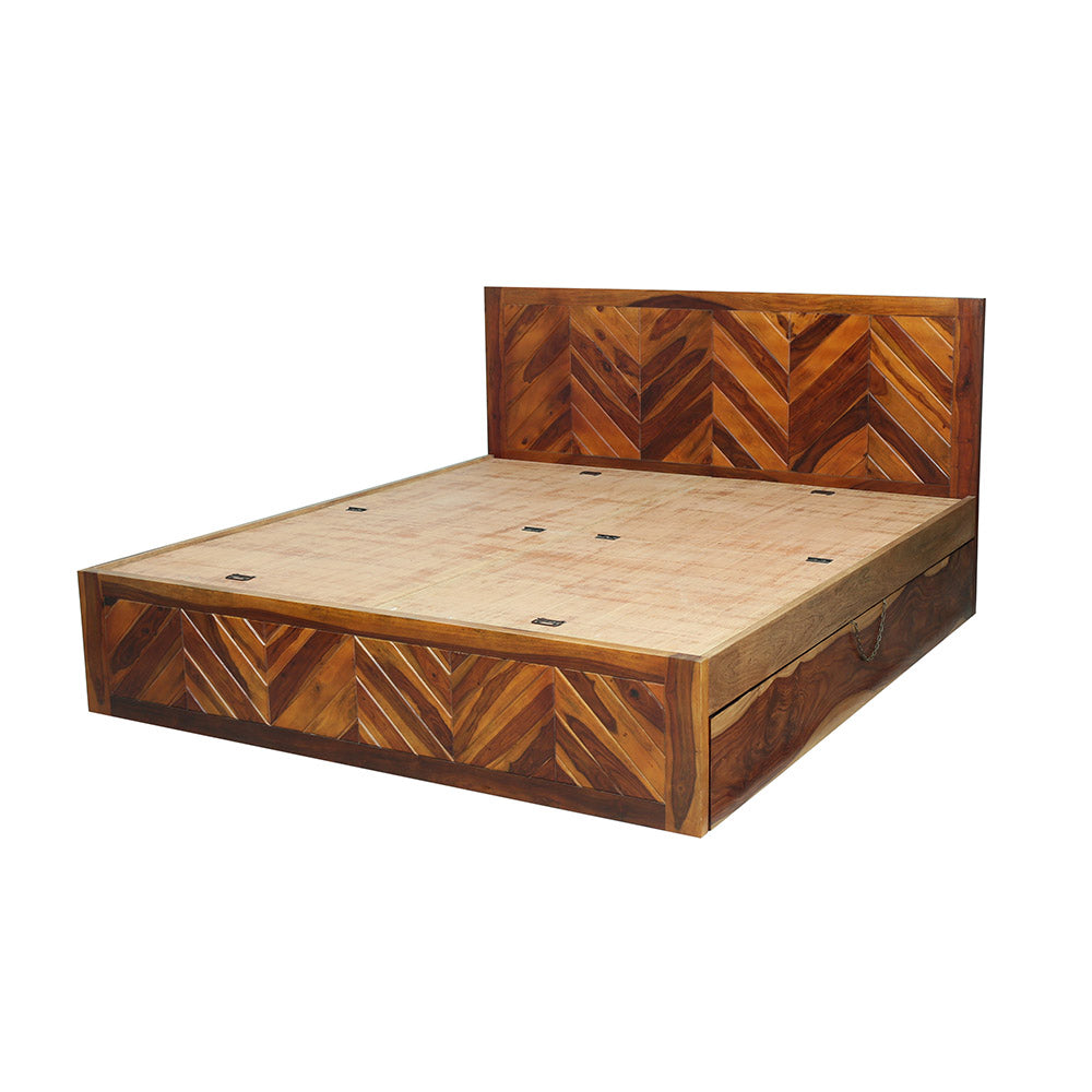 Bed Wooden —  Creat