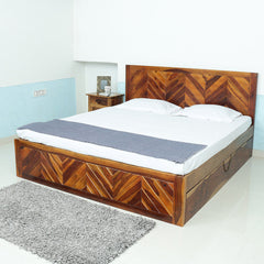 Bed Wooden —  Creat