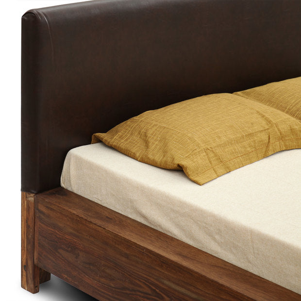 Bed Wooden — OHIO