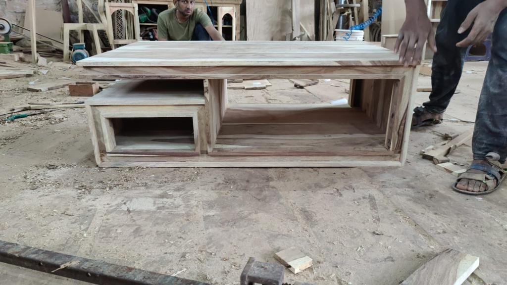 Deruta — Coffee Table Wooden
