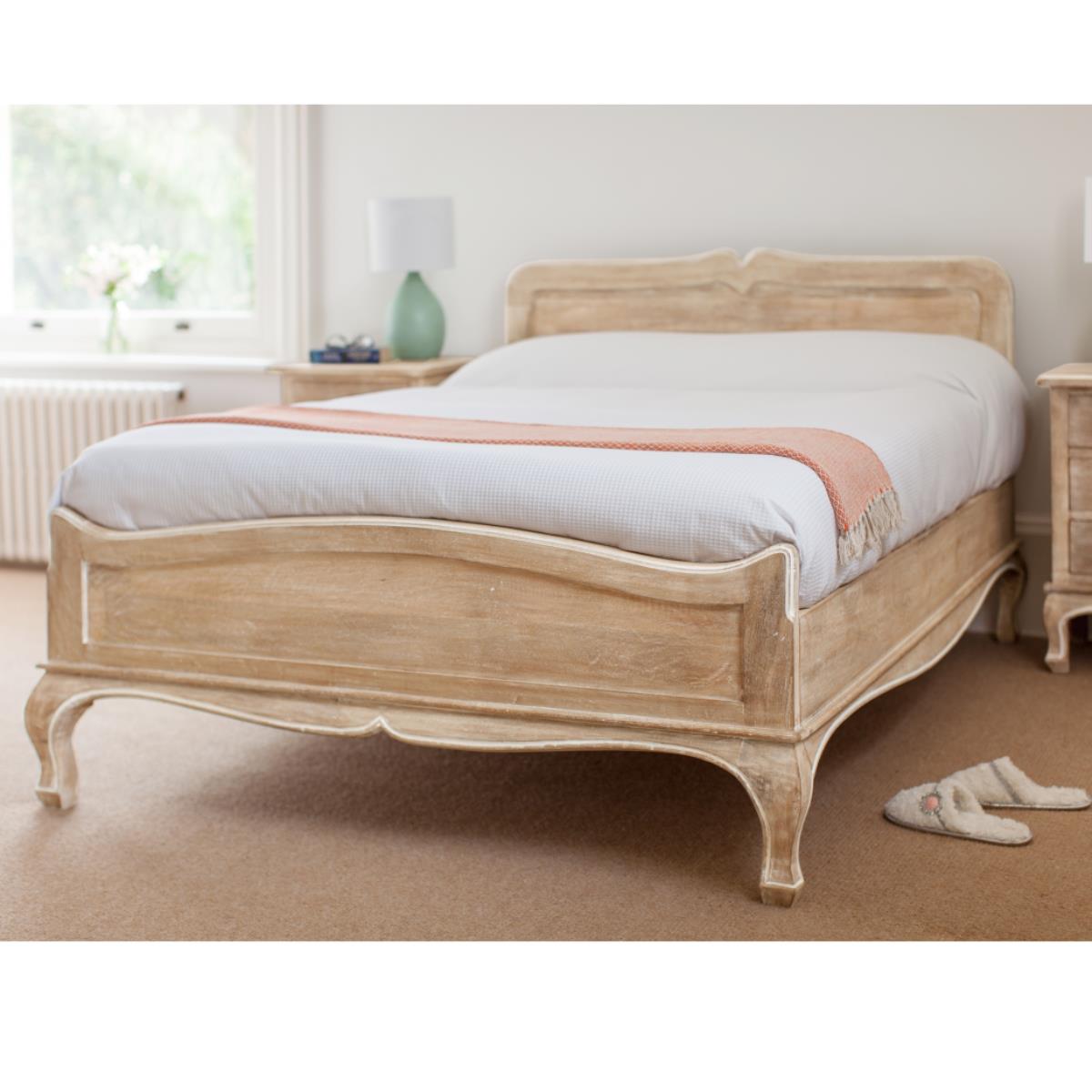 Bed queen king size wooden Main image