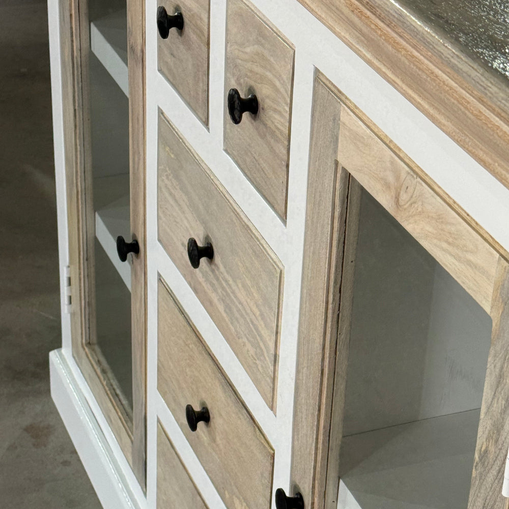 Crockery Cabinet — Aurelia